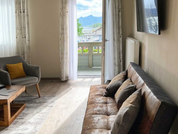Doppelzimmer Komfort mit Seeblick und Balkon