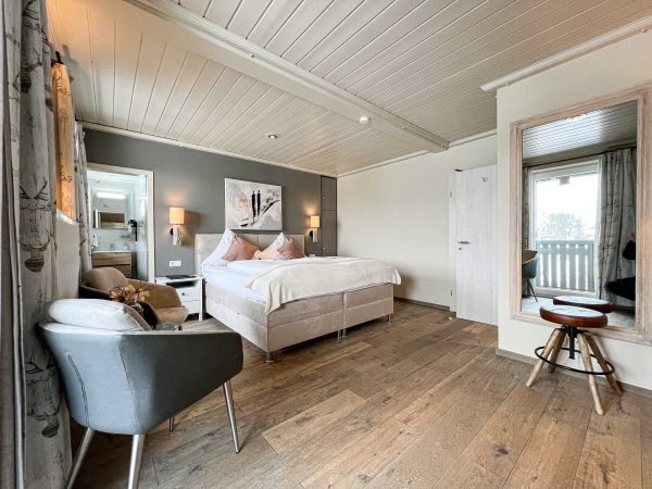 Doppelzimmer Komfort mit Seeblick und Balkon