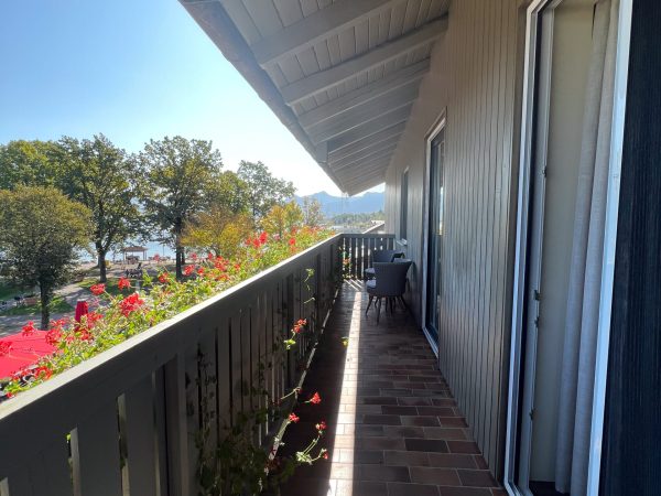 Doppelzimmer Komfort mit Seeblick und Balkon